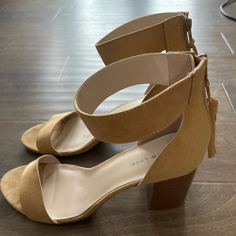 ASOS New Look Tan 3” Tassel Sandals